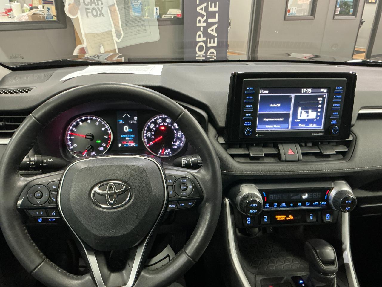 Toyota RAV4 XLE AWD (Natl) 2021