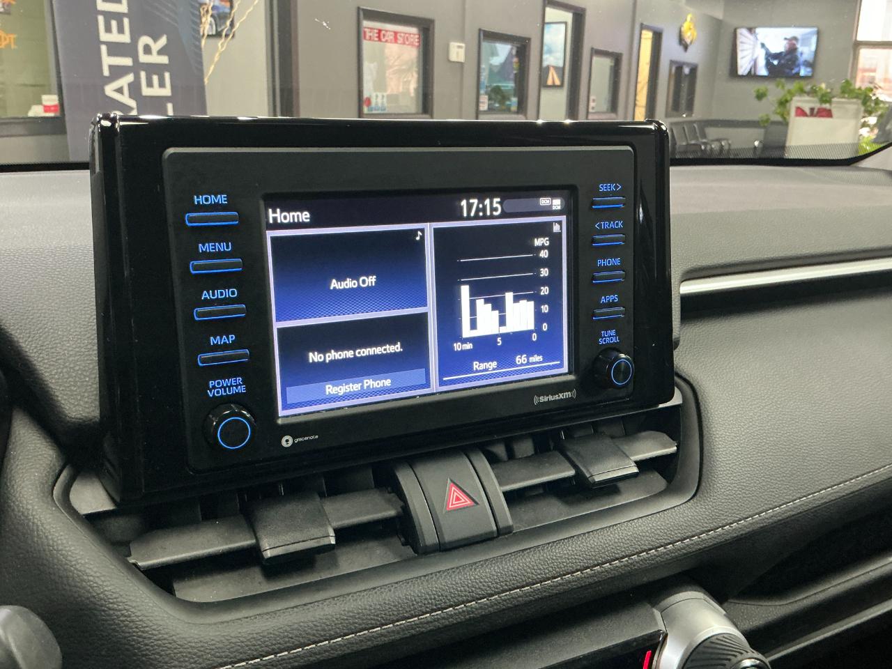 Toyota RAV4 XLE AWD (Natl) 2021