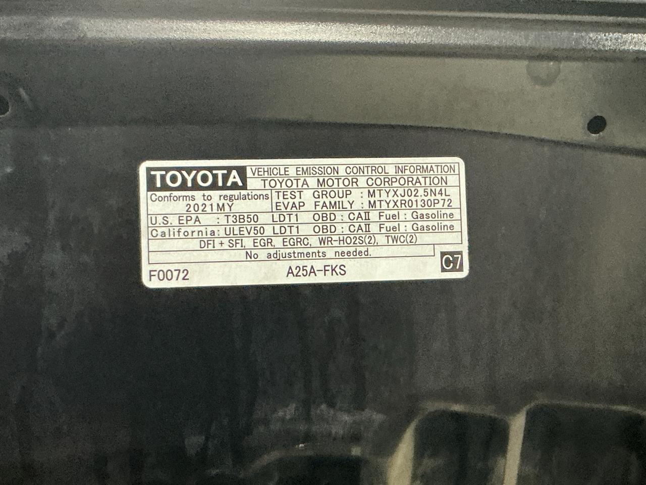 Toyota RAV4 XLE AWD (Natl) 2021