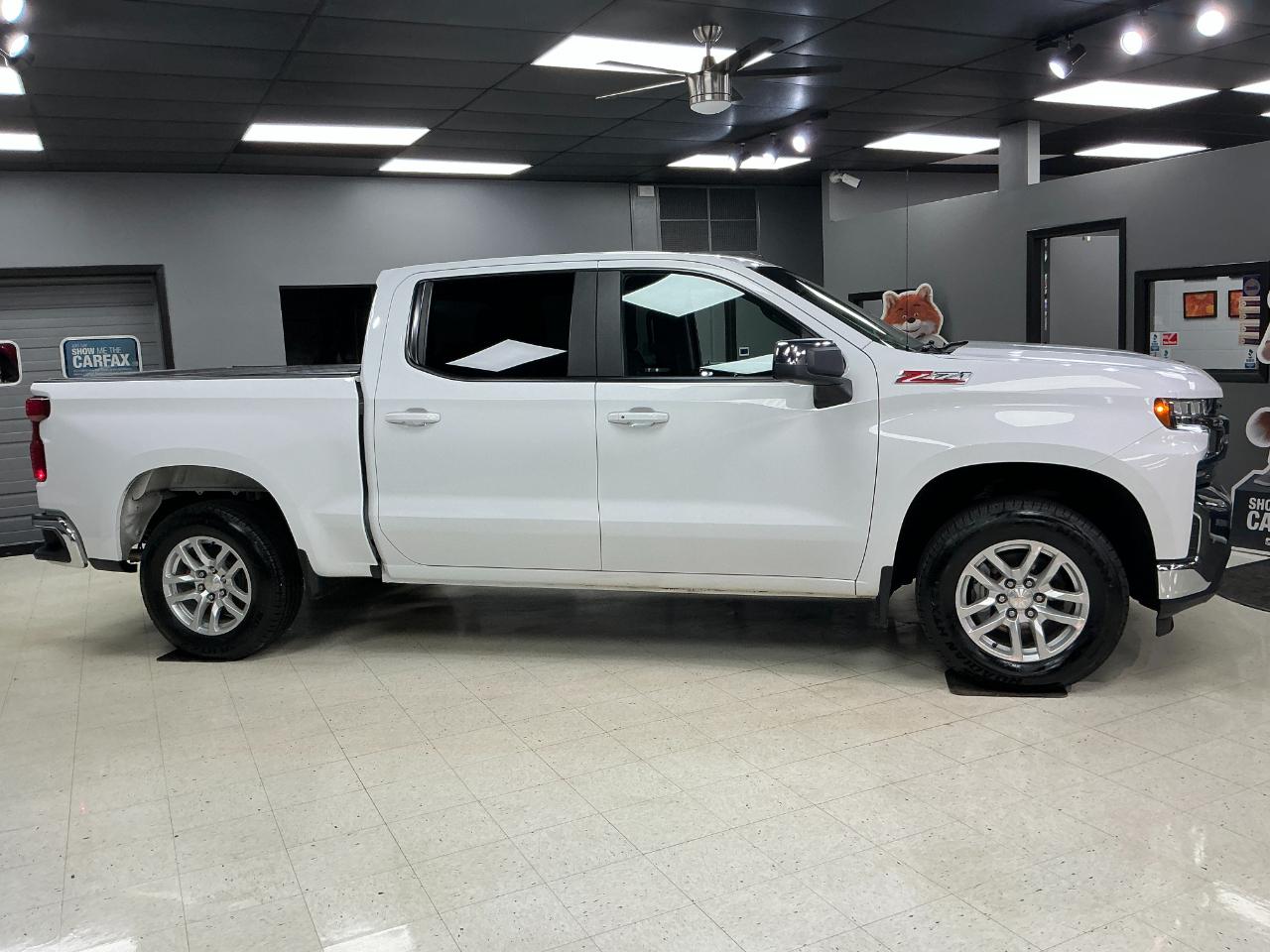 Chevrolet Silverado 1500 4WD Crew Cab 147" LT w/1LT 2021