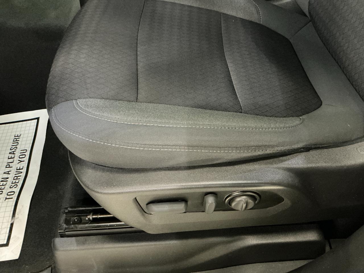 Chevrolet Silverado 1500 4WD Crew Cab 147" LT w/1LT 2021