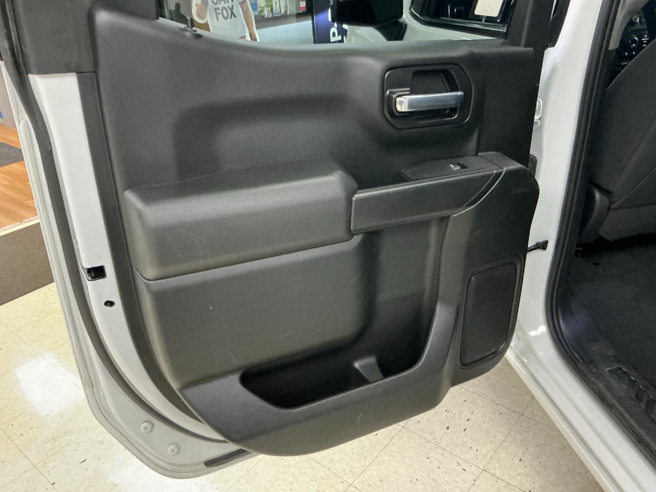 Chevrolet Silverado 1500 4WD Crew Cab 147" LT w/1LT 2021