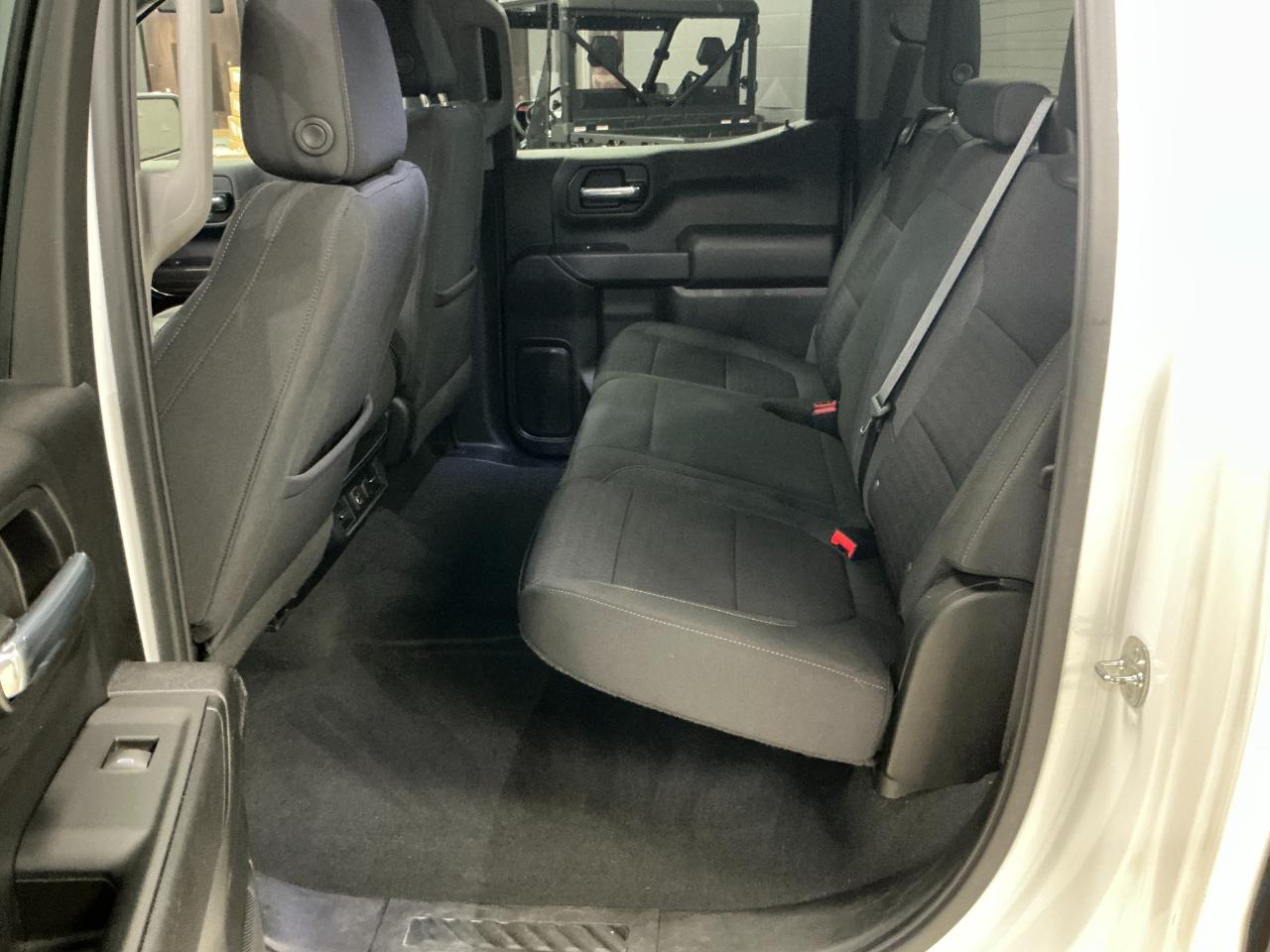 Chevrolet Silverado 1500 4WD Crew Cab 147" LT w/1LT 2021