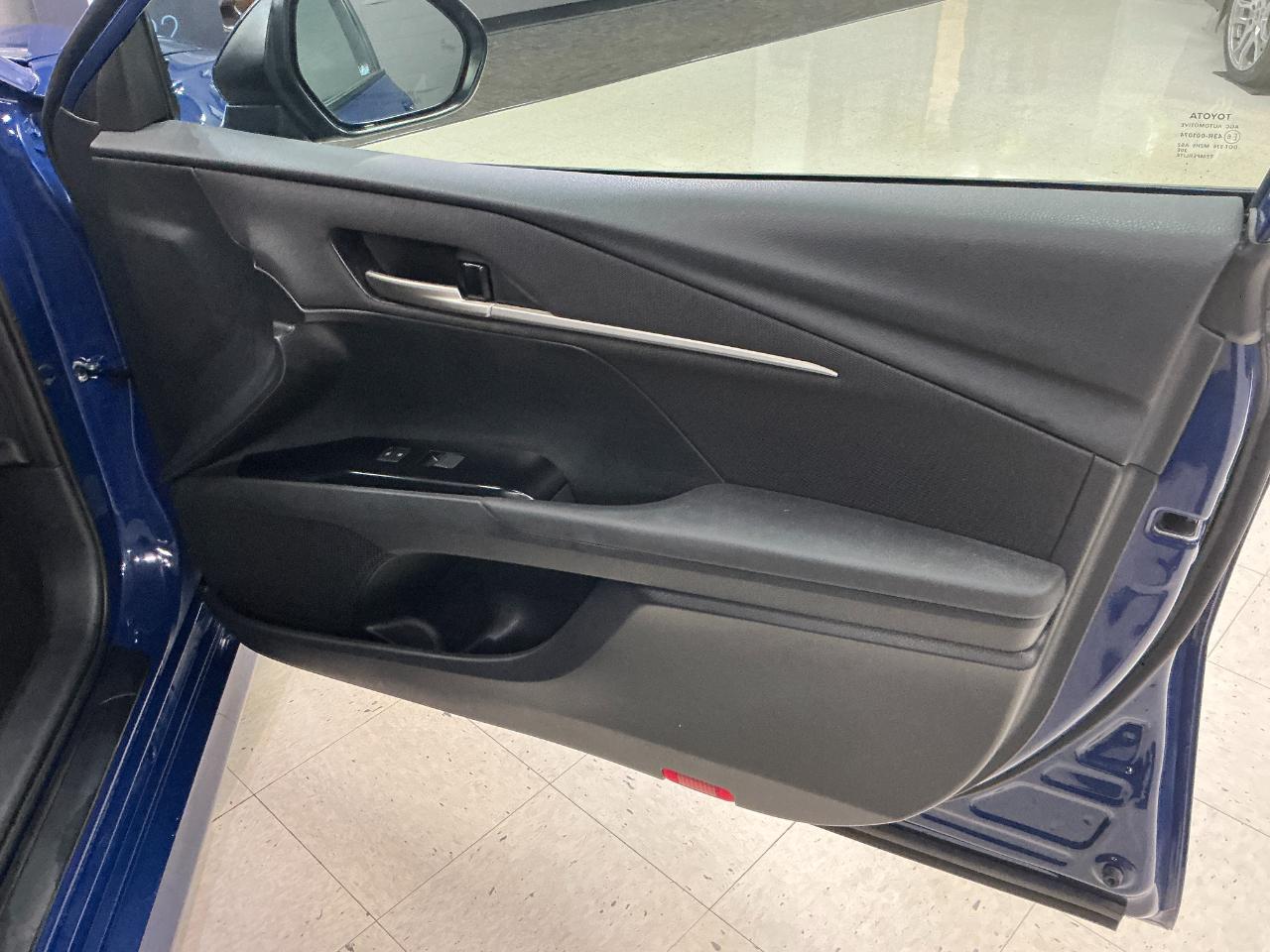 Toyota Camry LE (Natl) 2025