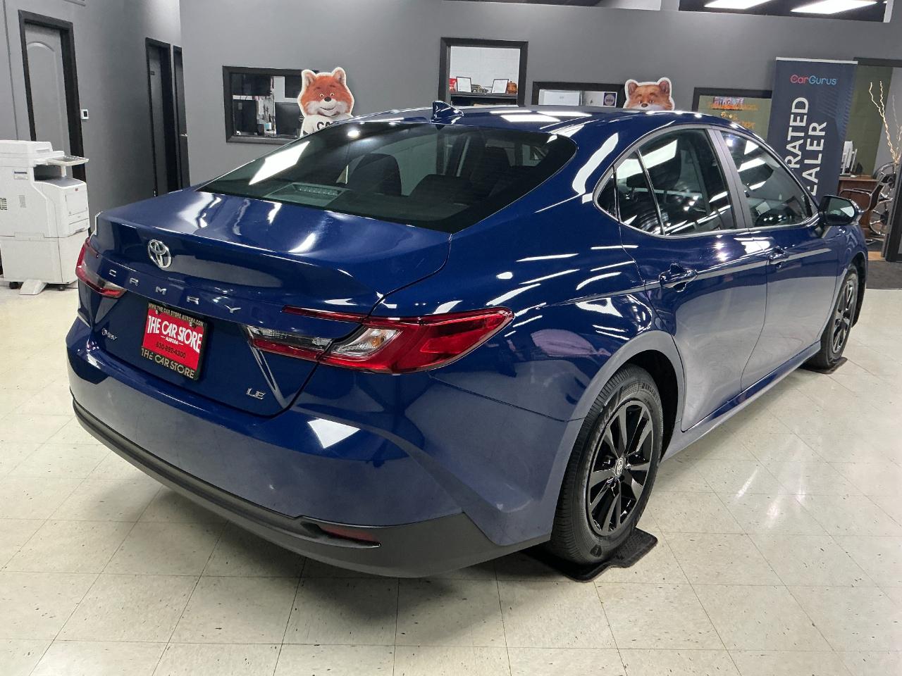 Toyota Camry LE (Natl) 2025