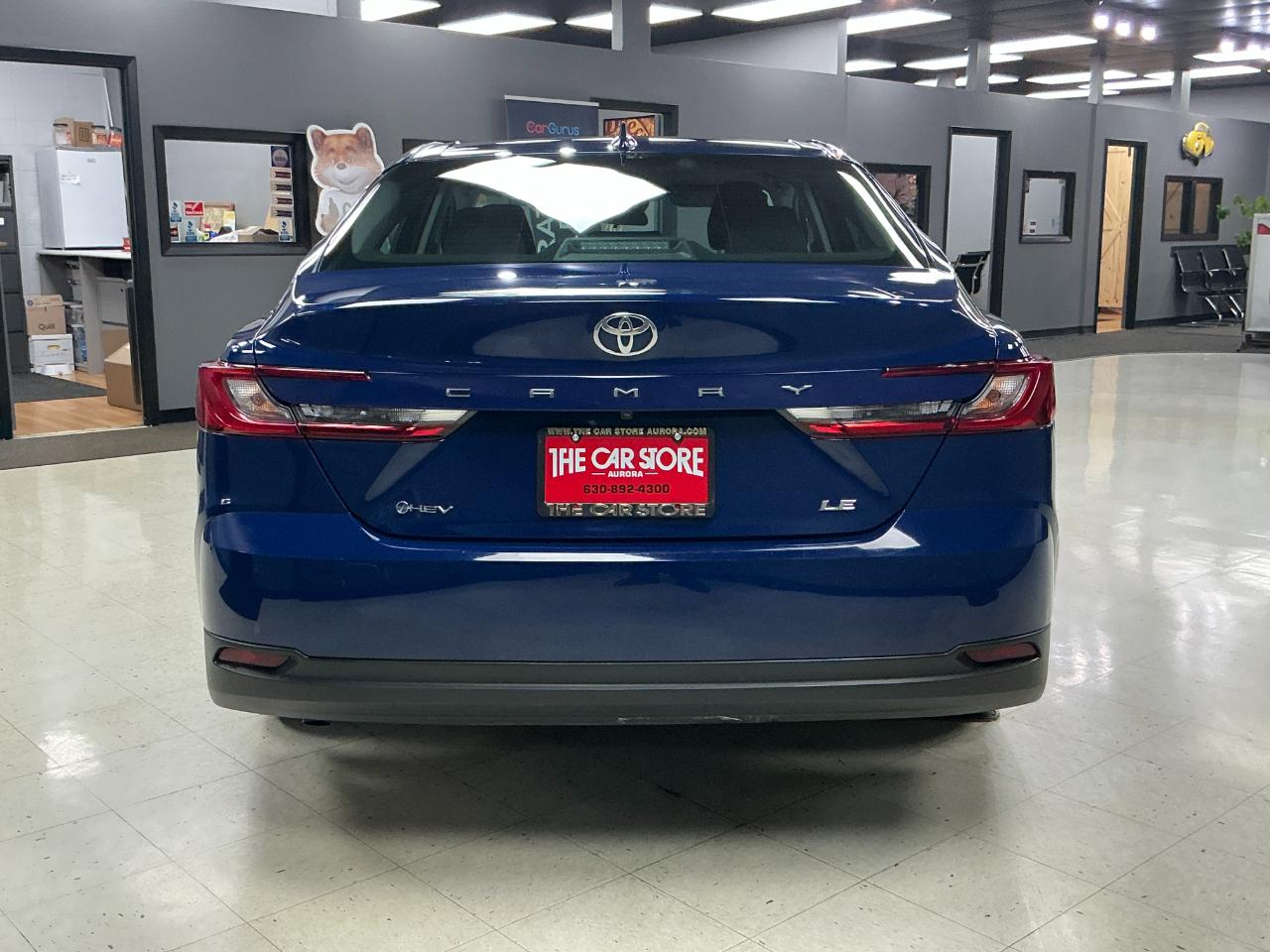 Toyota Camry LE (Natl) 2025