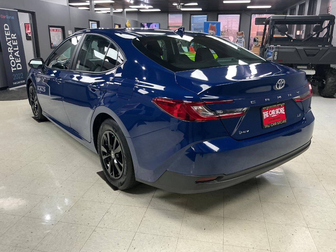 Toyota Camry LE (Natl) 2025