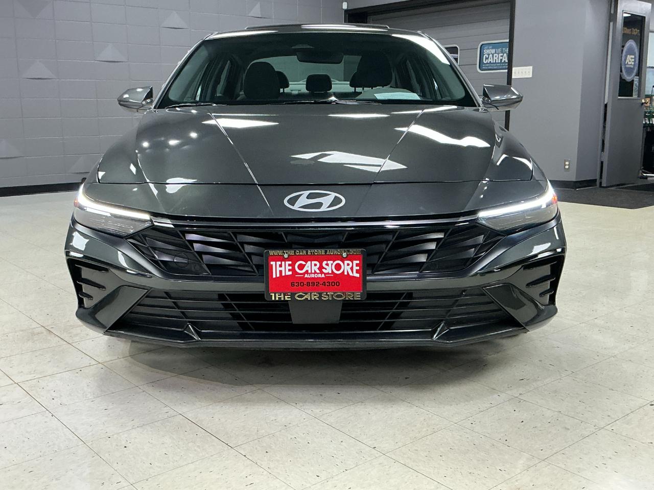 Hyundai Elantra SEL Convenience IVT 2025