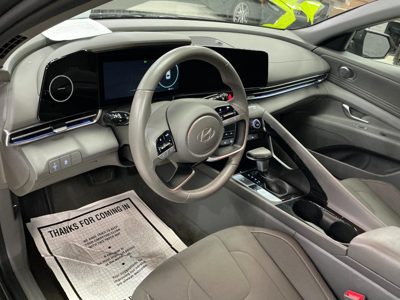 Hyundai Elantra SEL Convenience IVT 2025