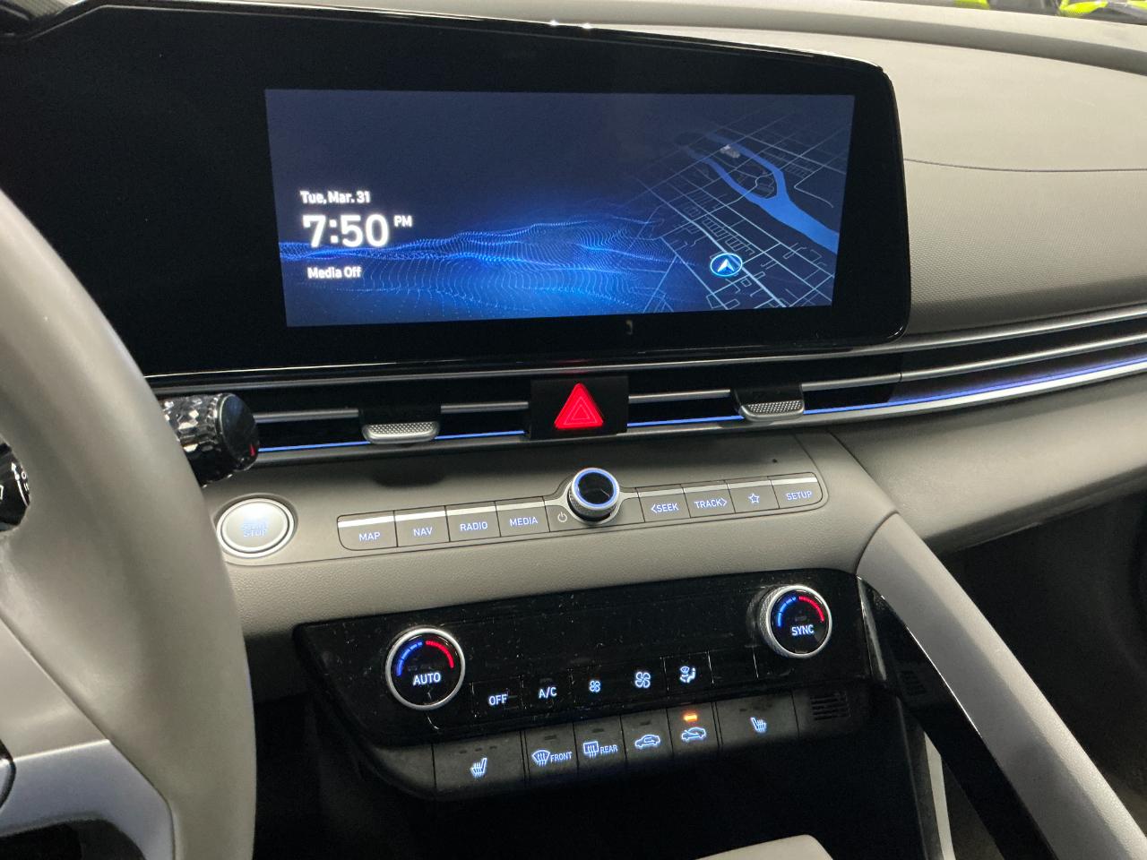 Hyundai Elantra SEL Convenience IVT 2025