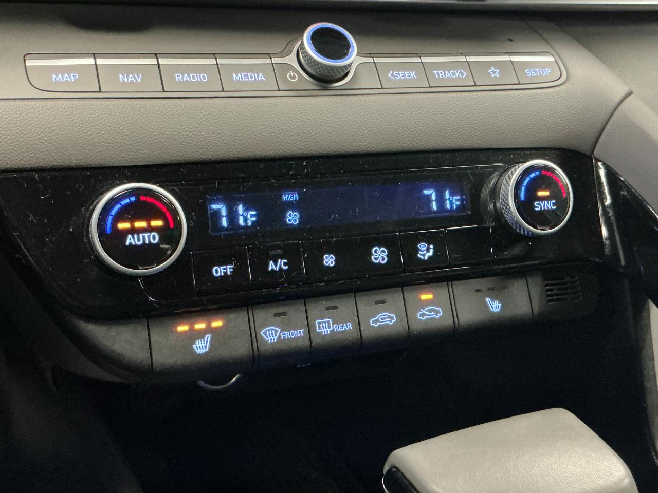 Hyundai Elantra SEL Convenience IVT 2025