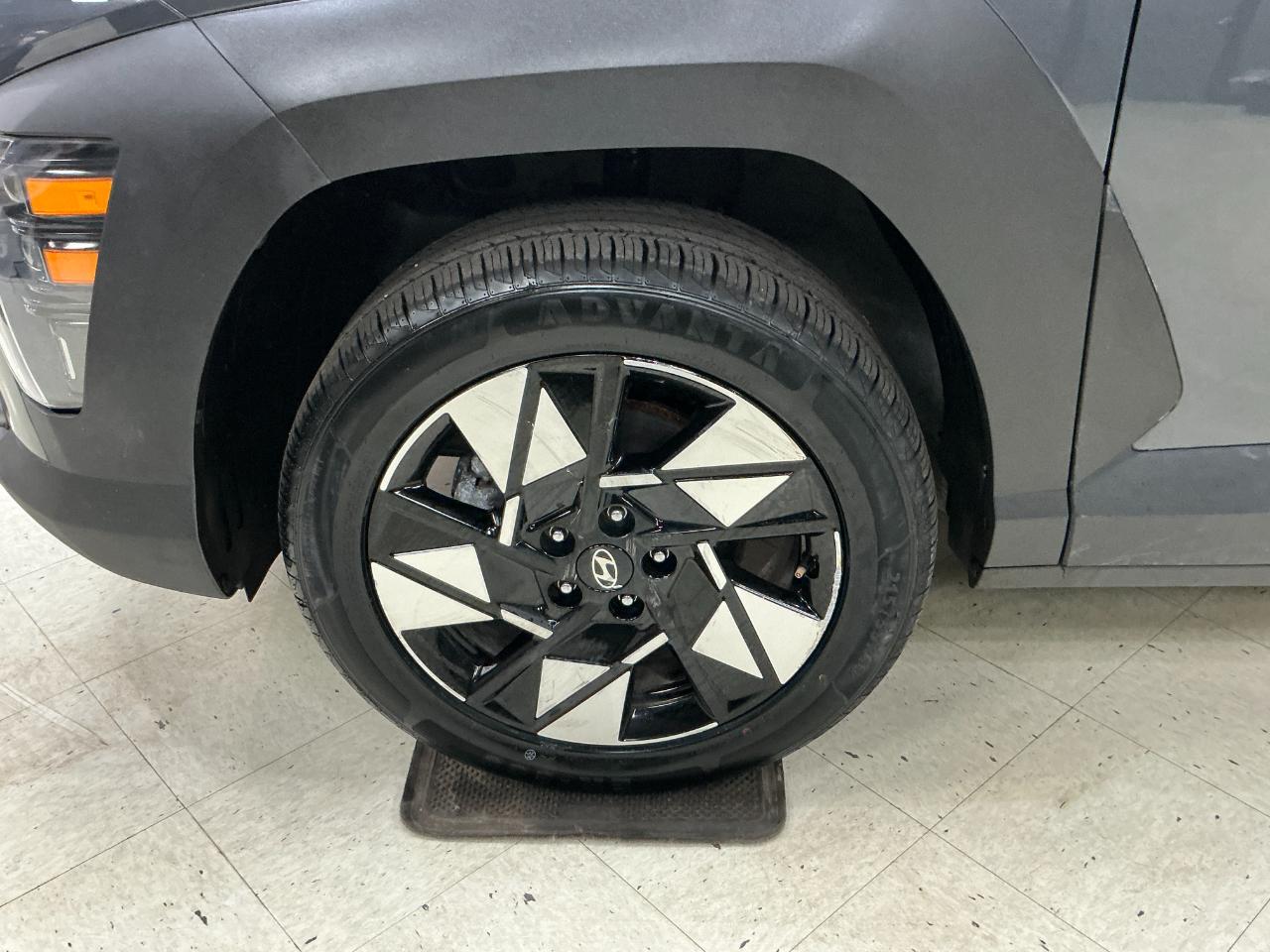 Hyundai Kona SEL AWD 2024