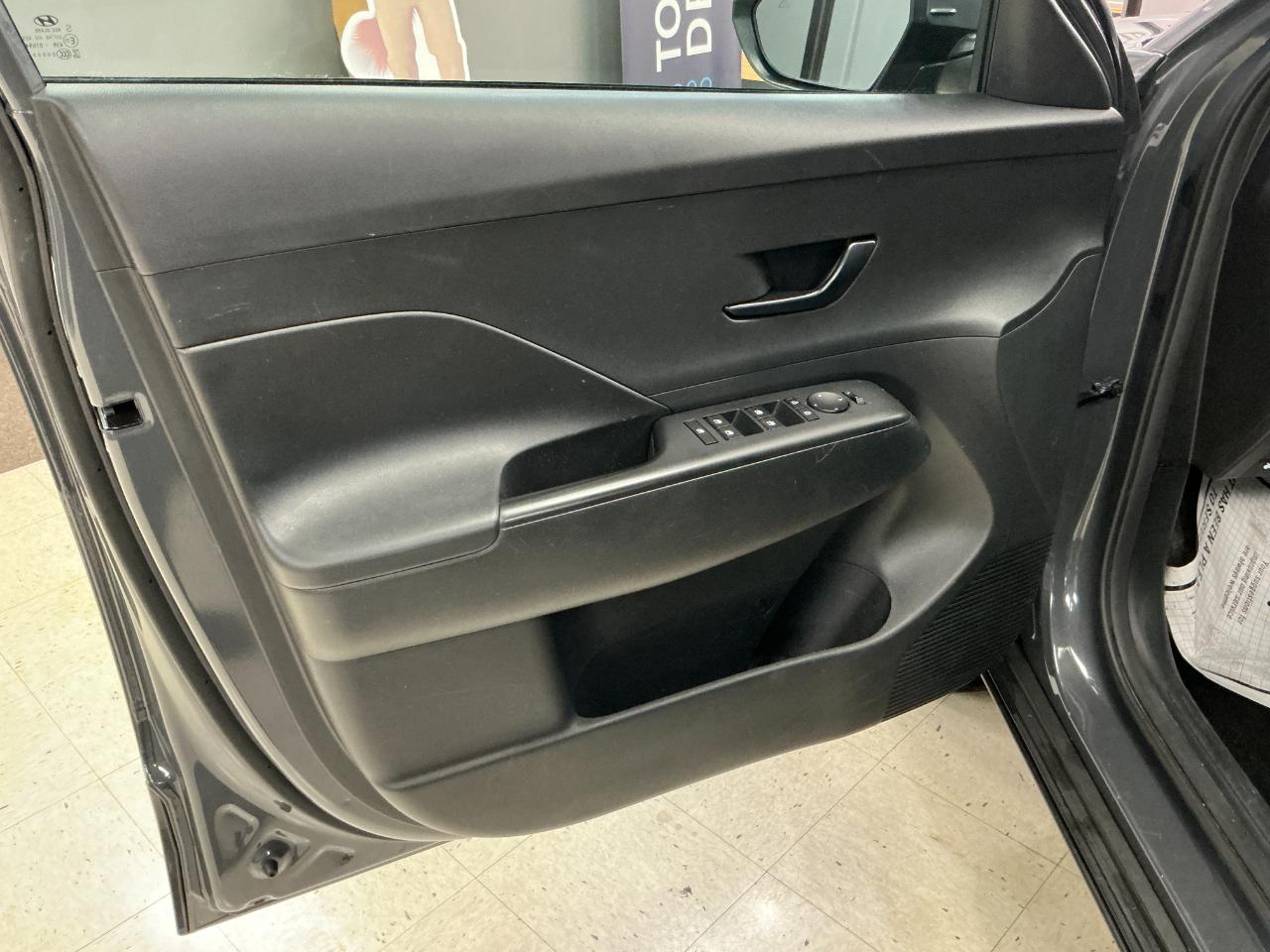 Hyundai Kona SEL AWD 2024