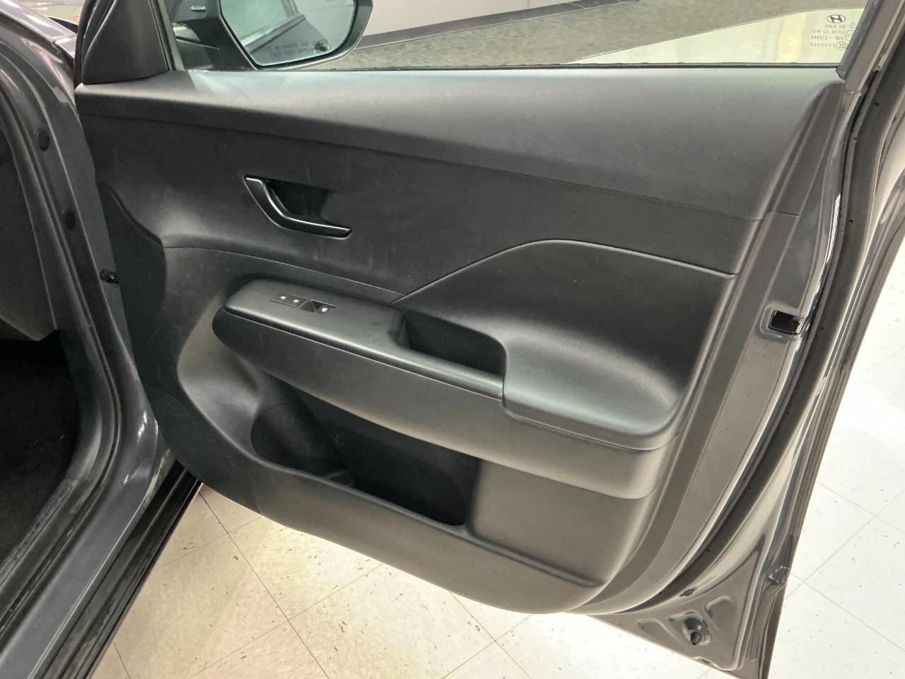 Hyundai Kona SEL AWD 2024