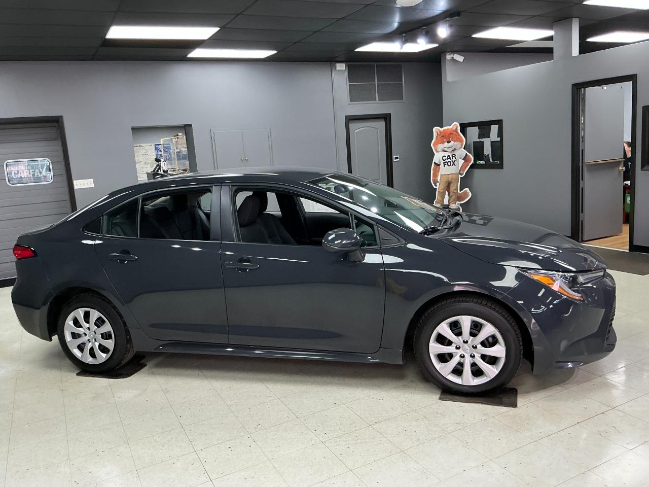 Toyota Corolla LE CVT (Natl) 2024