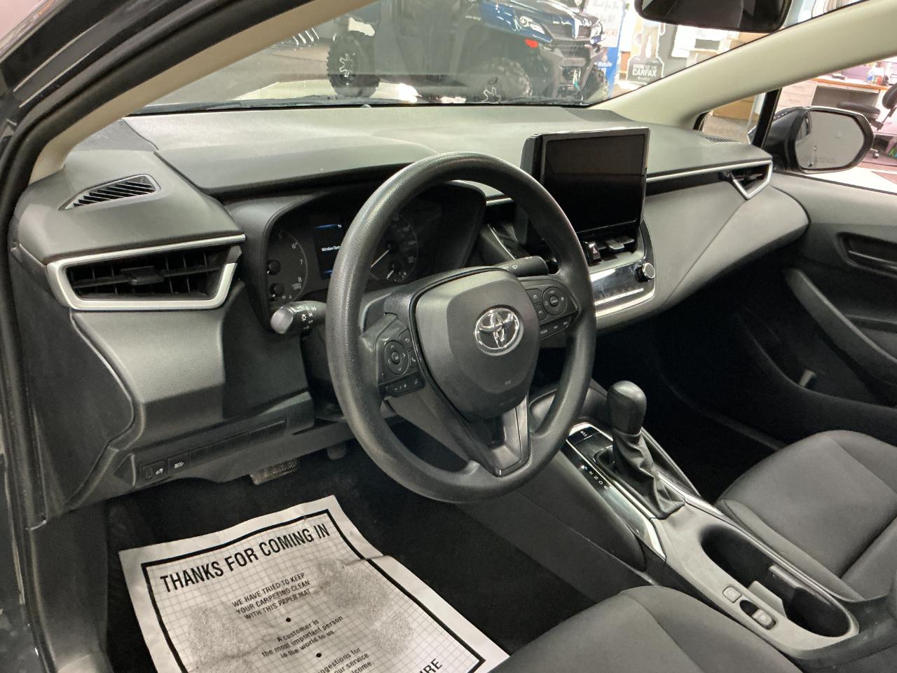 Toyota Corolla LE CVT (Natl) 2024