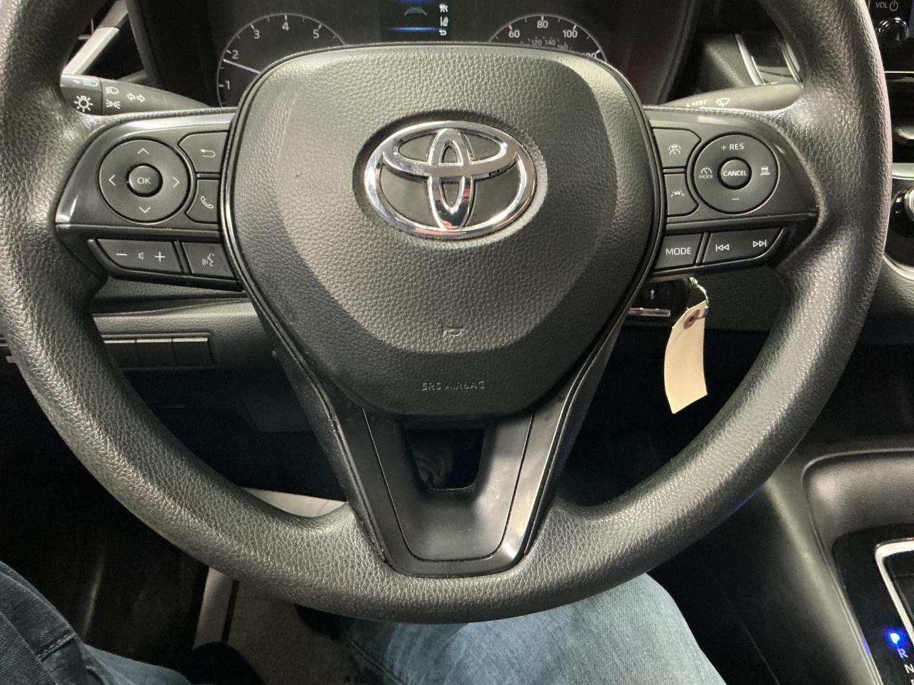 Toyota Corolla LE CVT (Natl) 2024