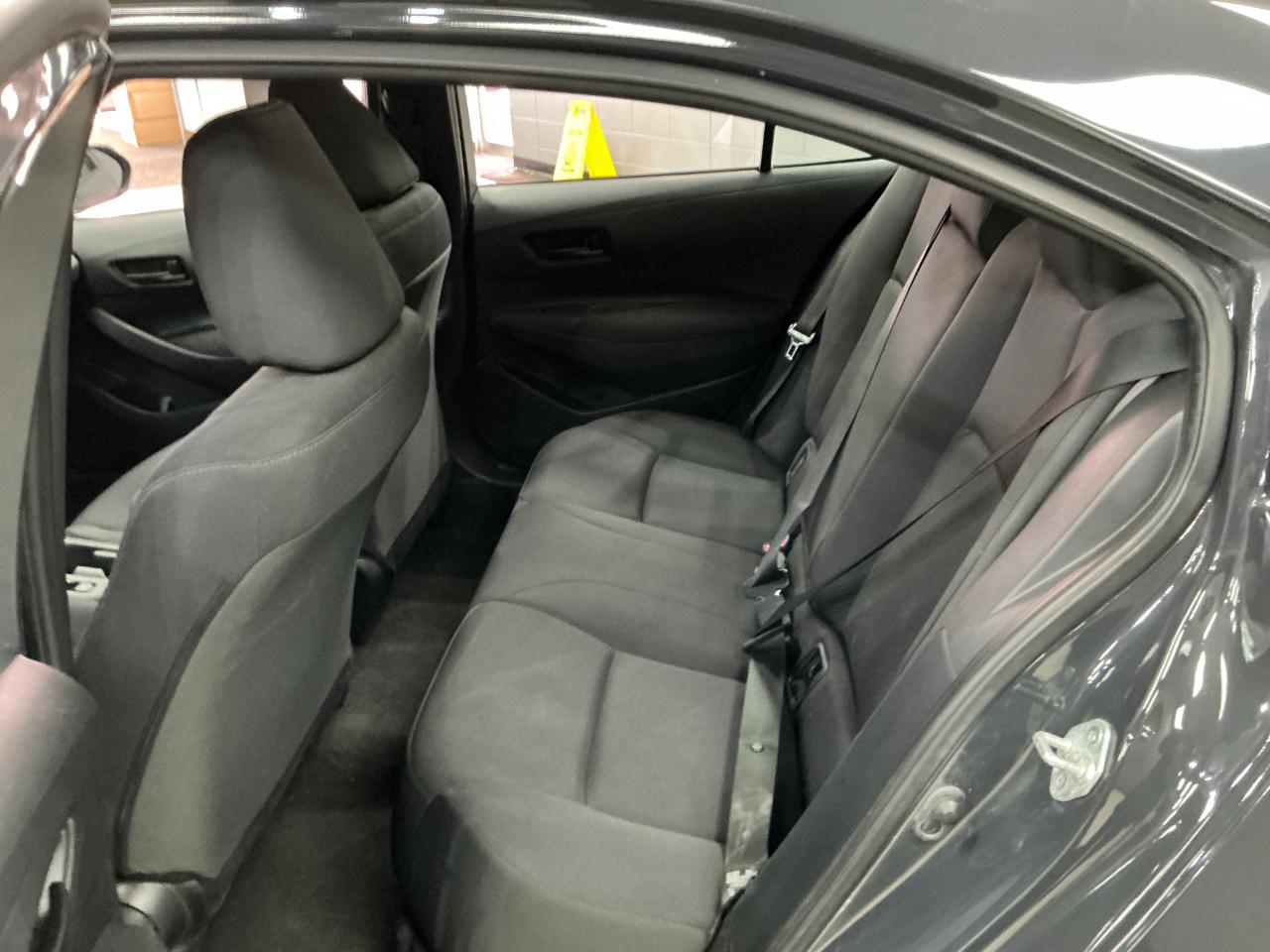 Toyota Corolla LE CVT (Natl) 2024