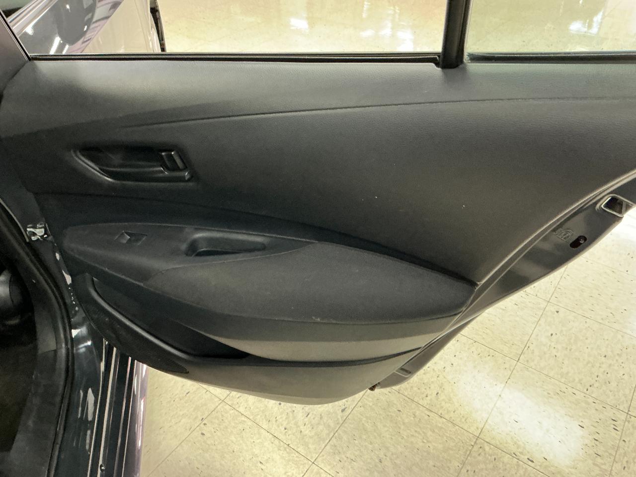 Toyota Corolla LE CVT (Natl) 2024