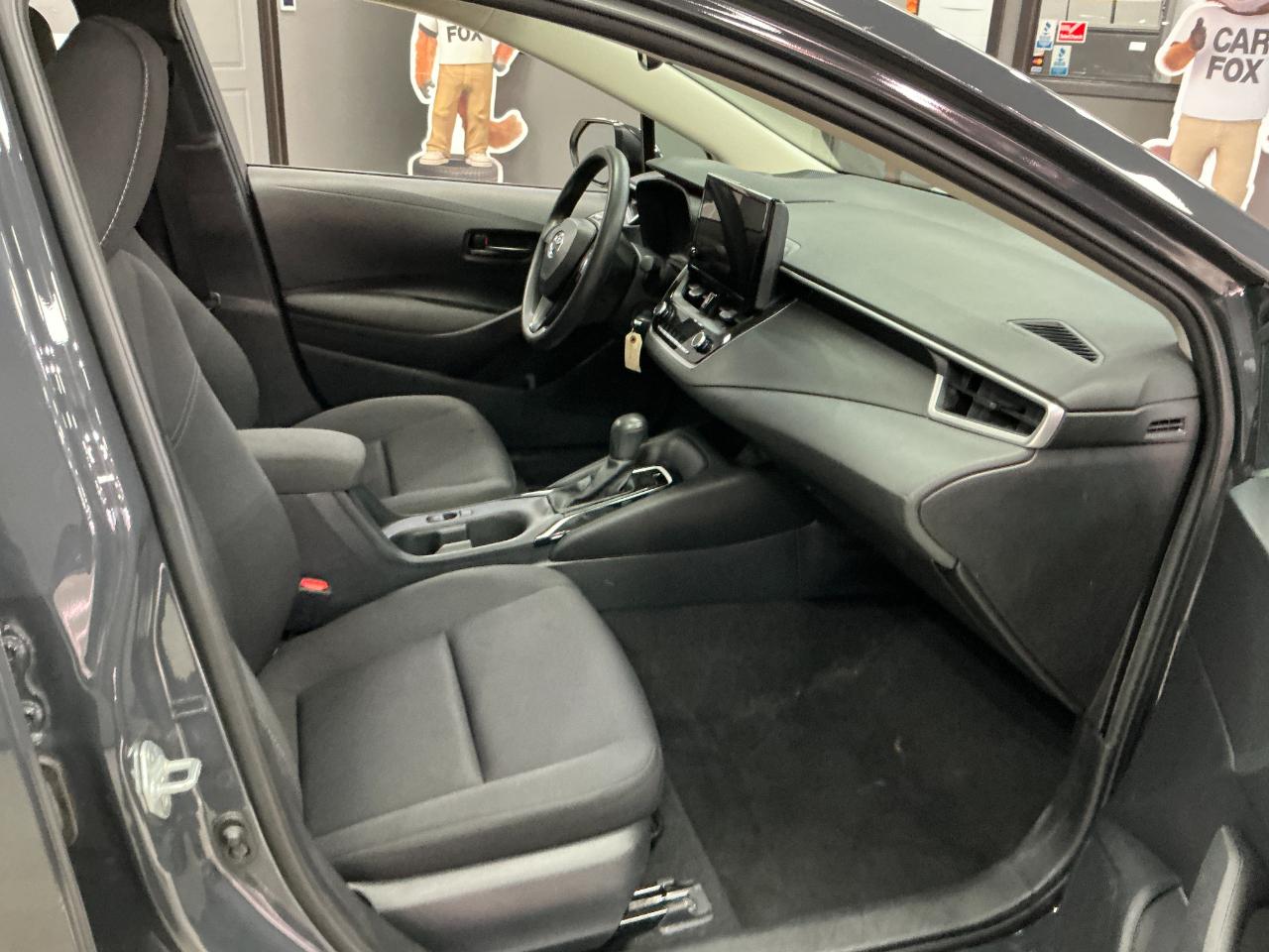 Toyota Corolla LE CVT (Natl) 2024