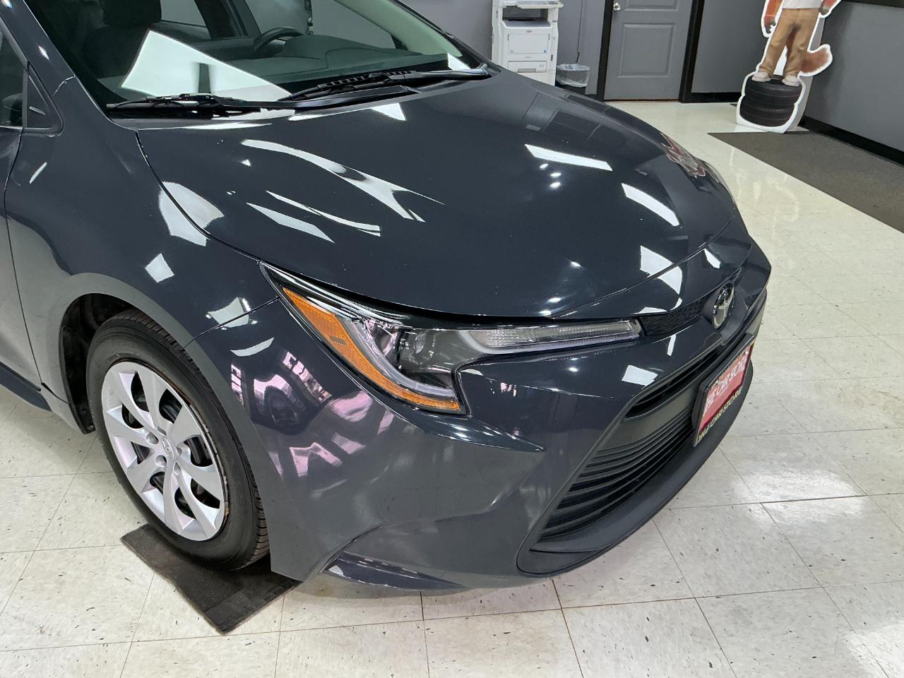 Toyota Corolla LE CVT (Natl) 2024