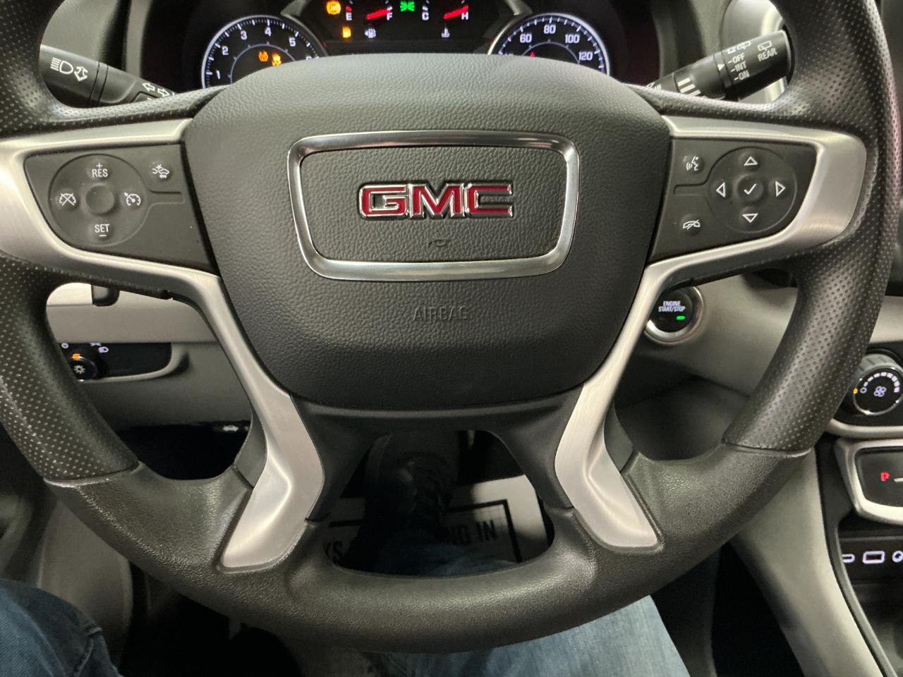 GMC Terrain FWD 4dr SLE 2024