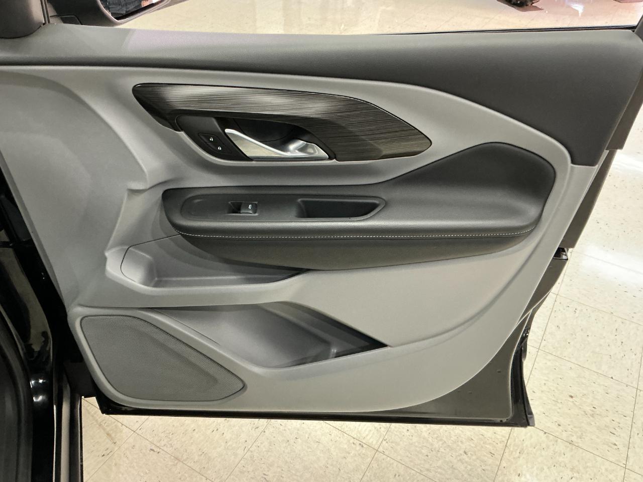 GMC Terrain FWD 4dr SLE 2024