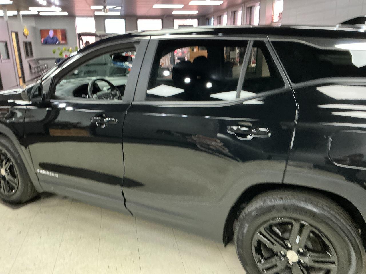 GMC Terrain FWD 4dr SLE 2024