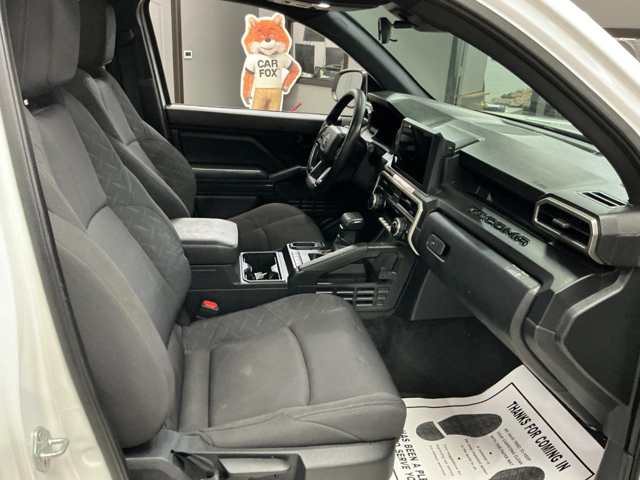 Toyota Tacoma 2WD SR XtraCab 6' Bed AT (Natl) 2024