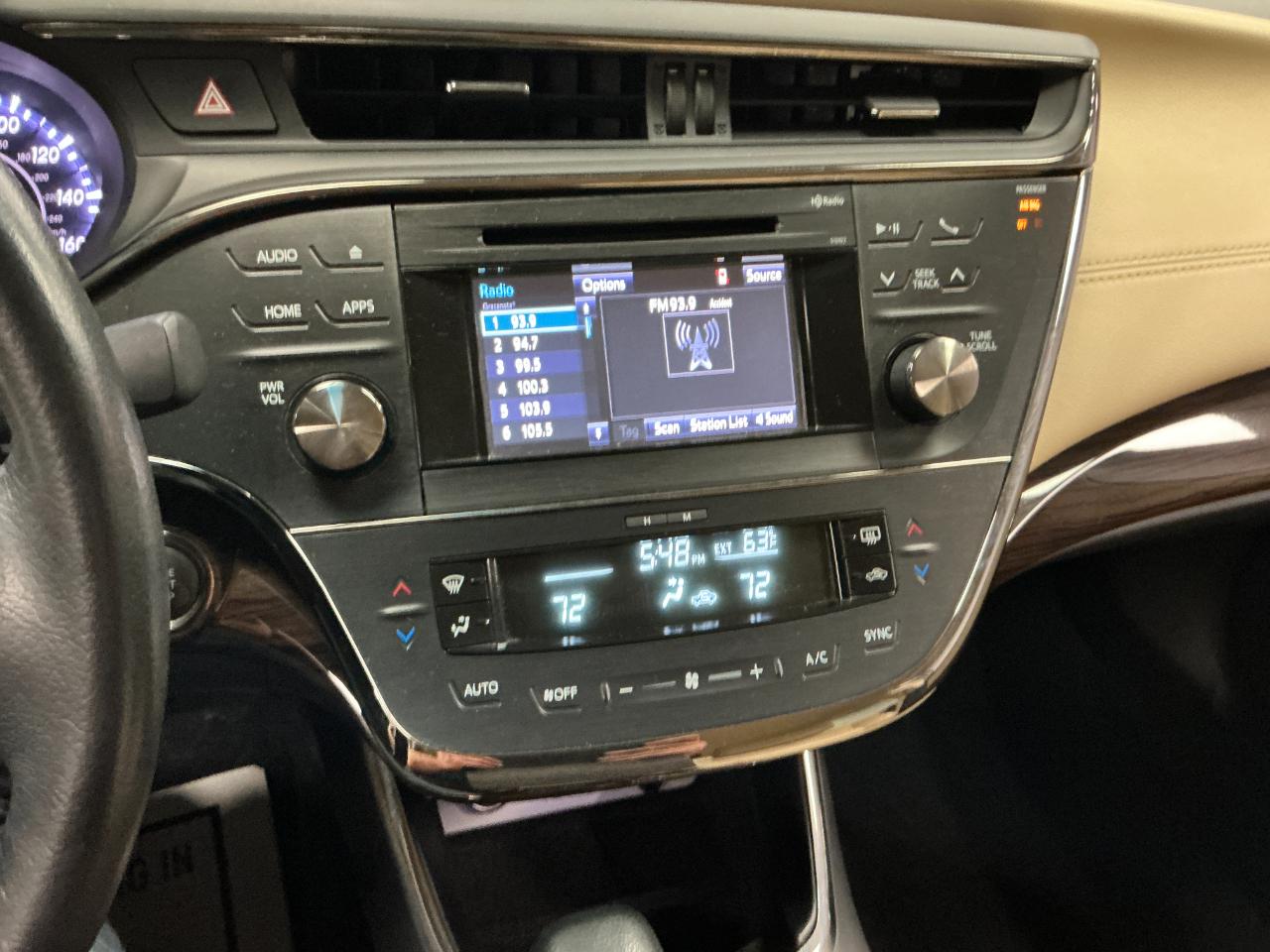 Toyota Avalon 4dr Sdn XLE Touring (Natl) 2015
