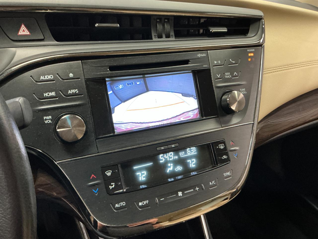 Toyota Avalon 4dr Sdn XLE Touring (Natl) 2015