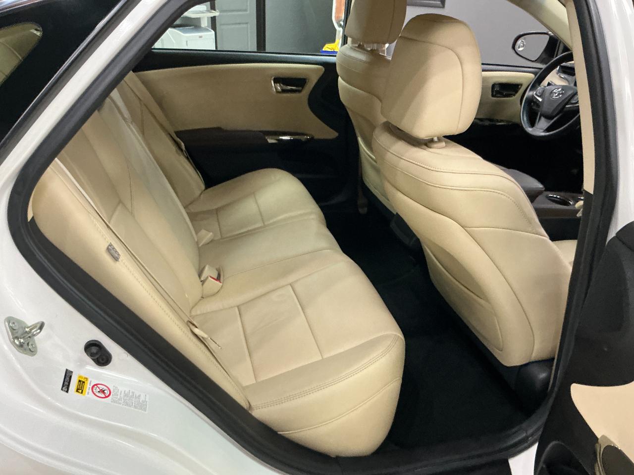 Toyota Avalon 4dr Sdn XLE Touring (Natl) 2015