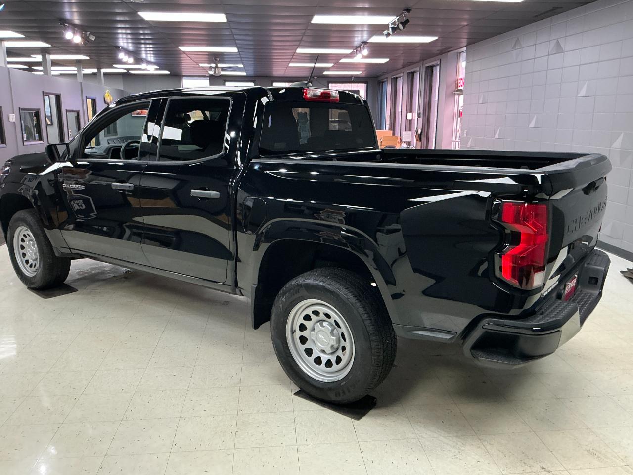 Chevrolet Colorado 2WD Crew Cab WT 2023