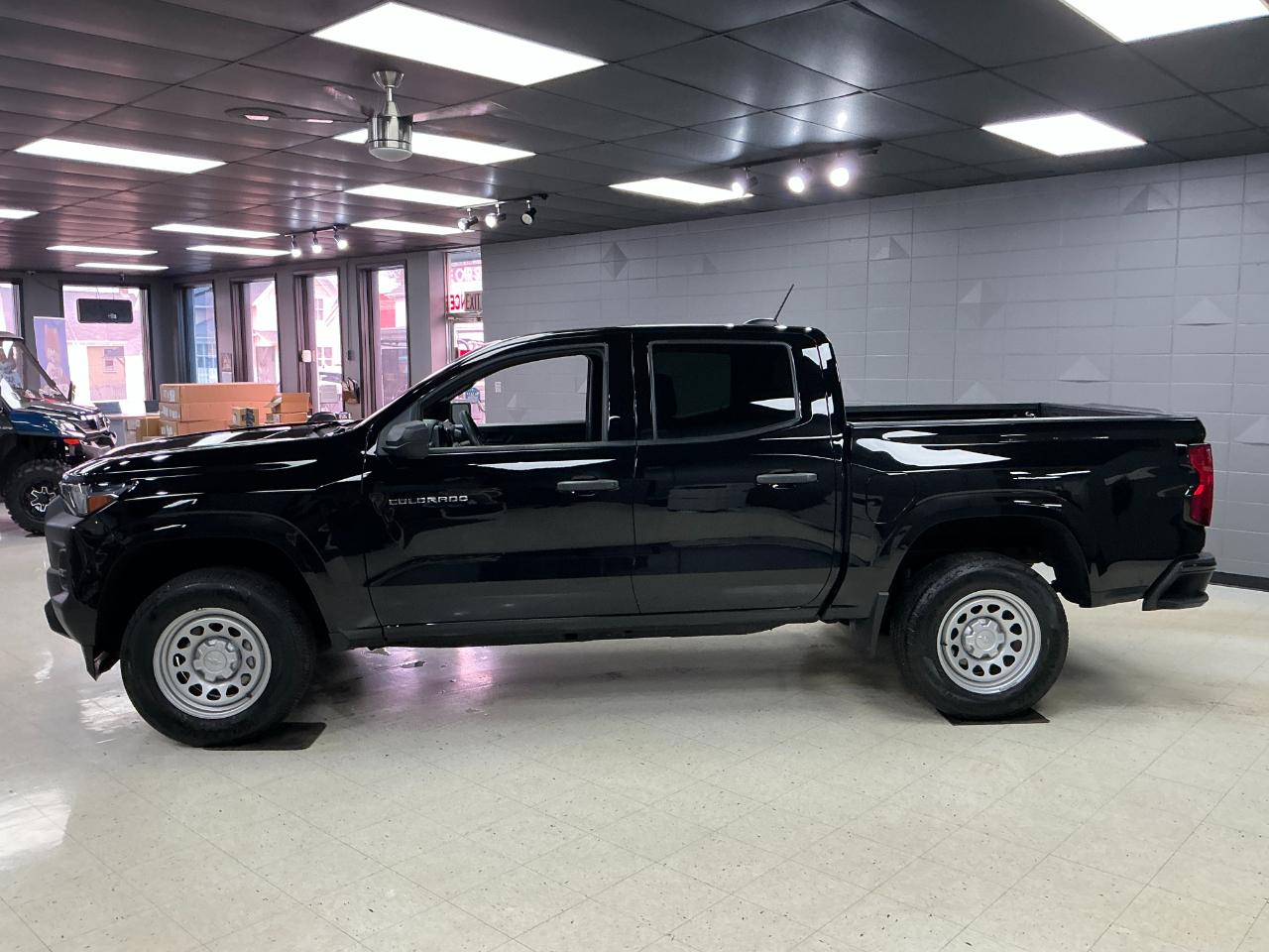 Chevrolet Colorado 2WD Crew Cab WT 2023