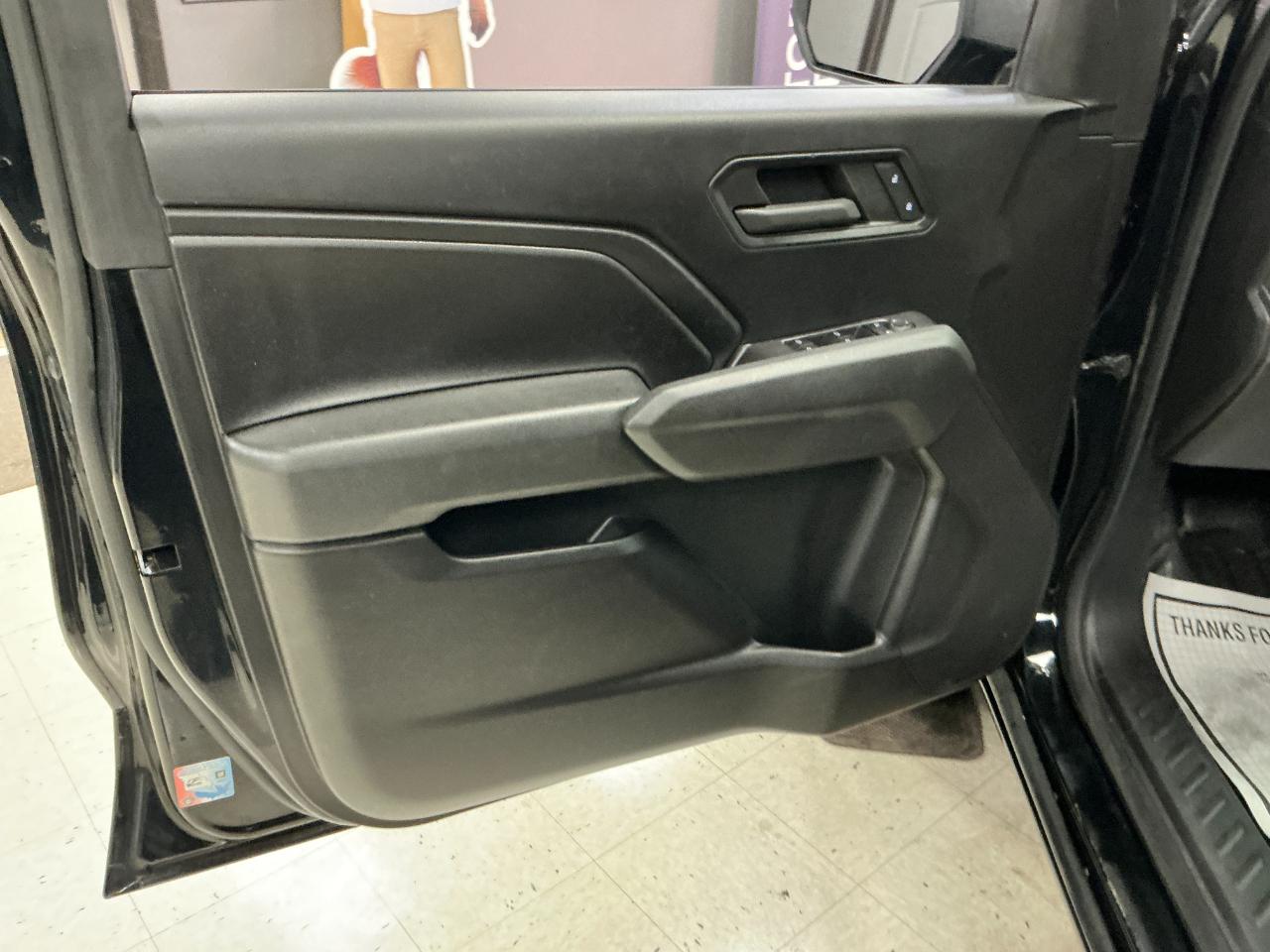 Chevrolet Colorado 2WD Crew Cab WT 2023