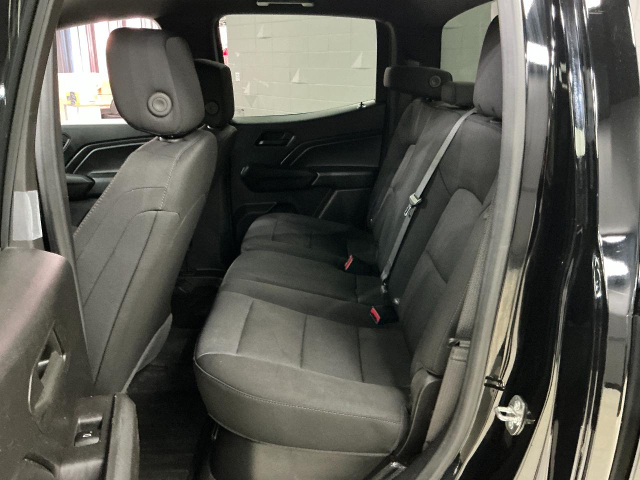 Chevrolet Colorado 2WD Crew Cab WT 2023