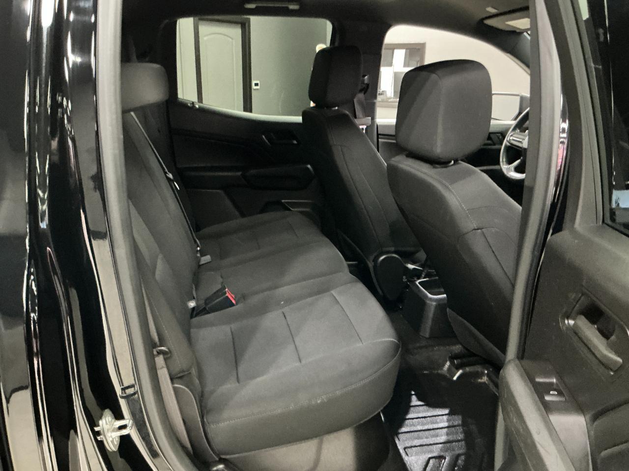 Chevrolet Colorado 2WD Crew Cab WT 2023