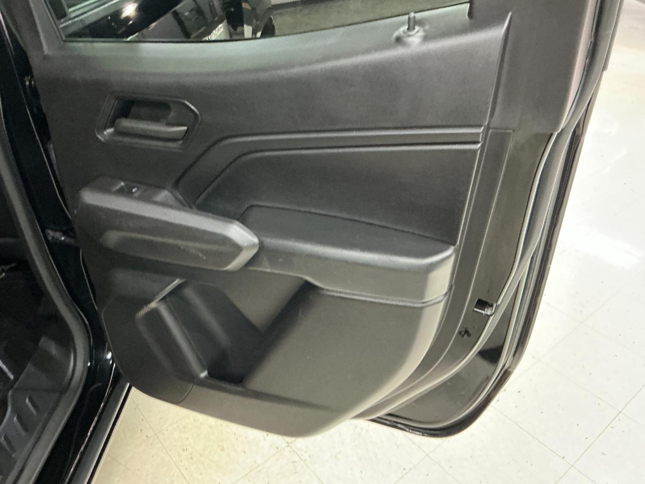 Chevrolet Colorado 2WD Crew Cab WT 2023