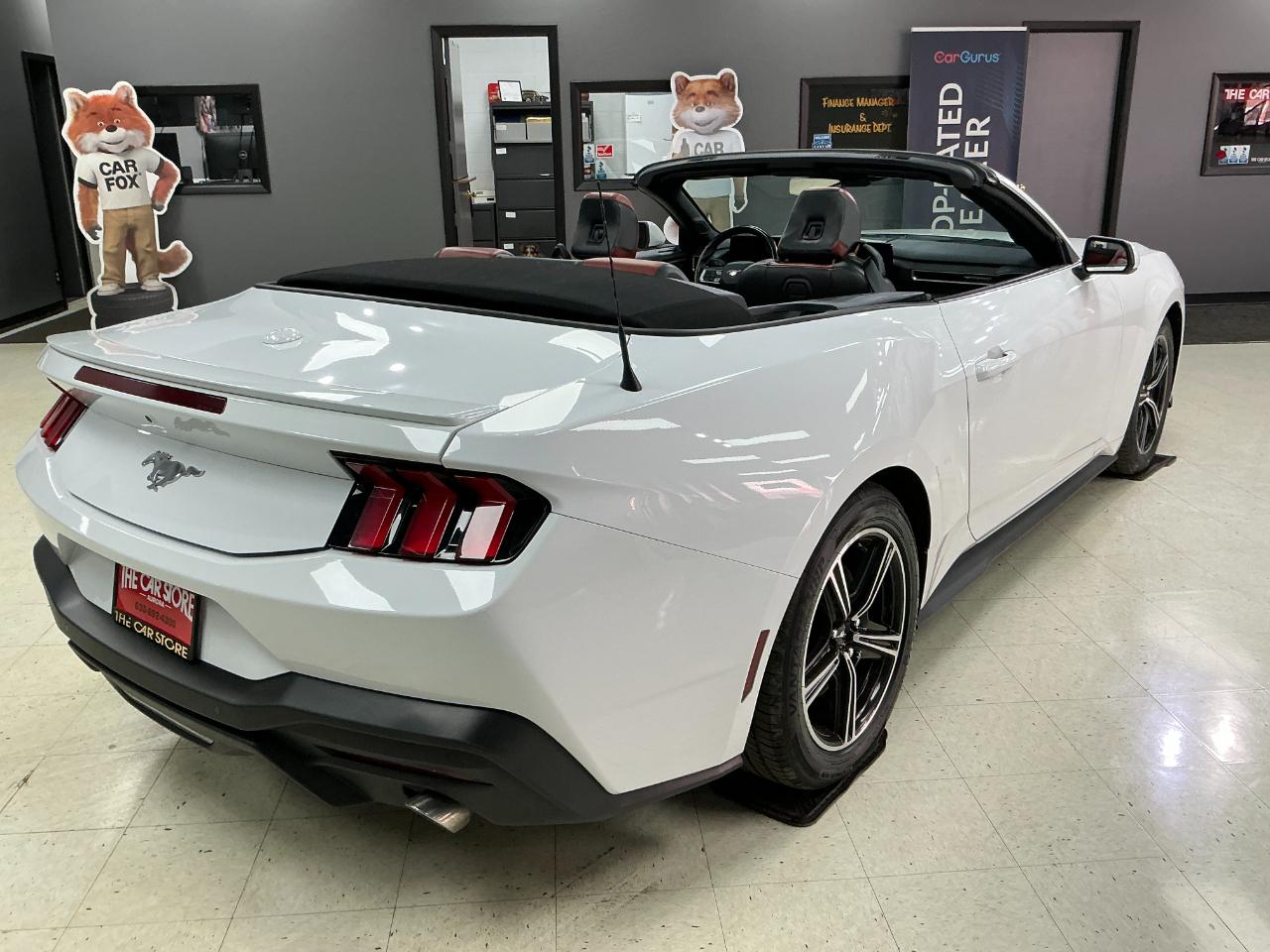 Ford Mustang EcoBoost Convertible 2024