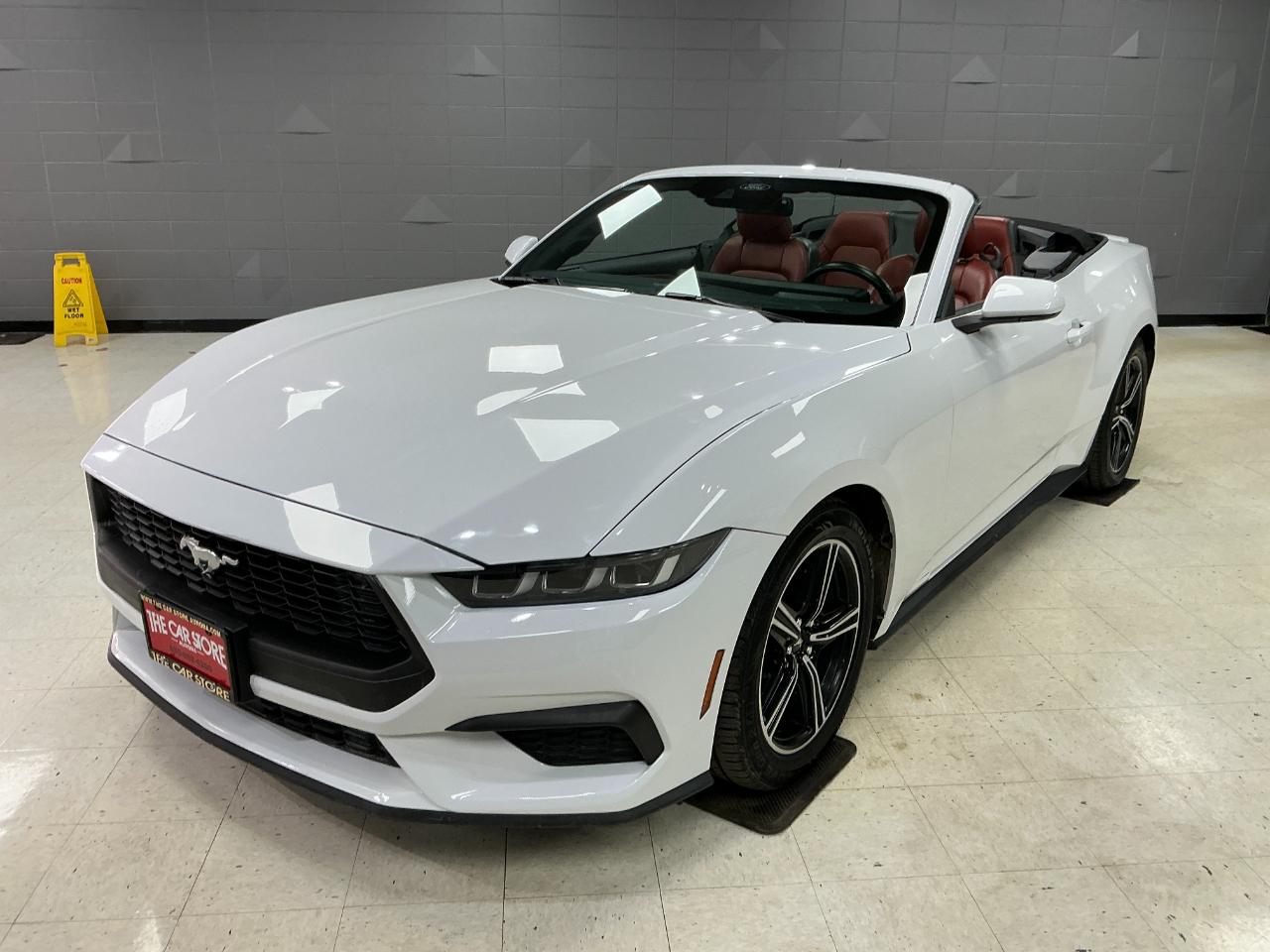 Ford Mustang EcoBoost Convertible 2024