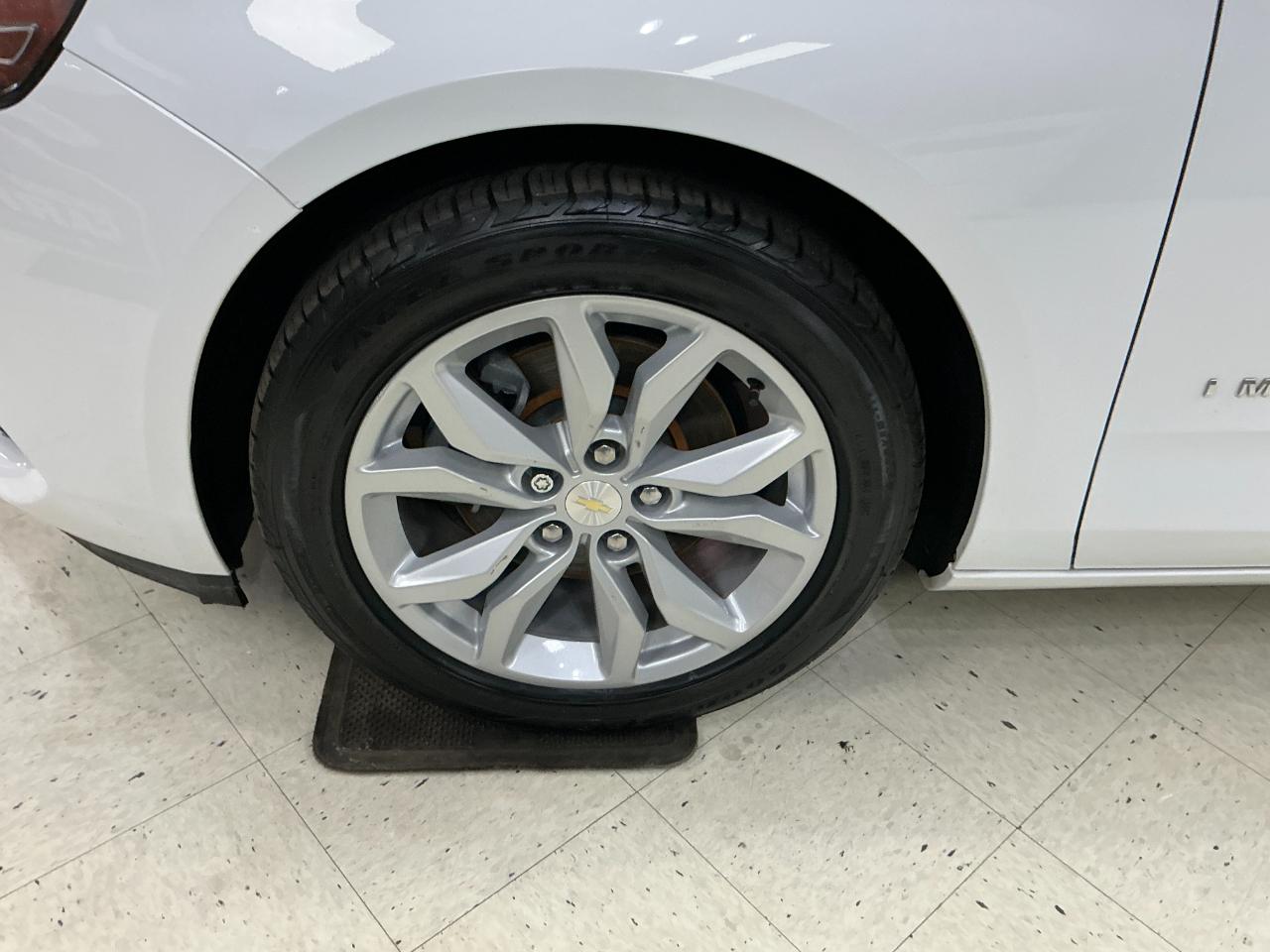 Chevrolet Impala 4dr Sdn LT w/1LT 2020