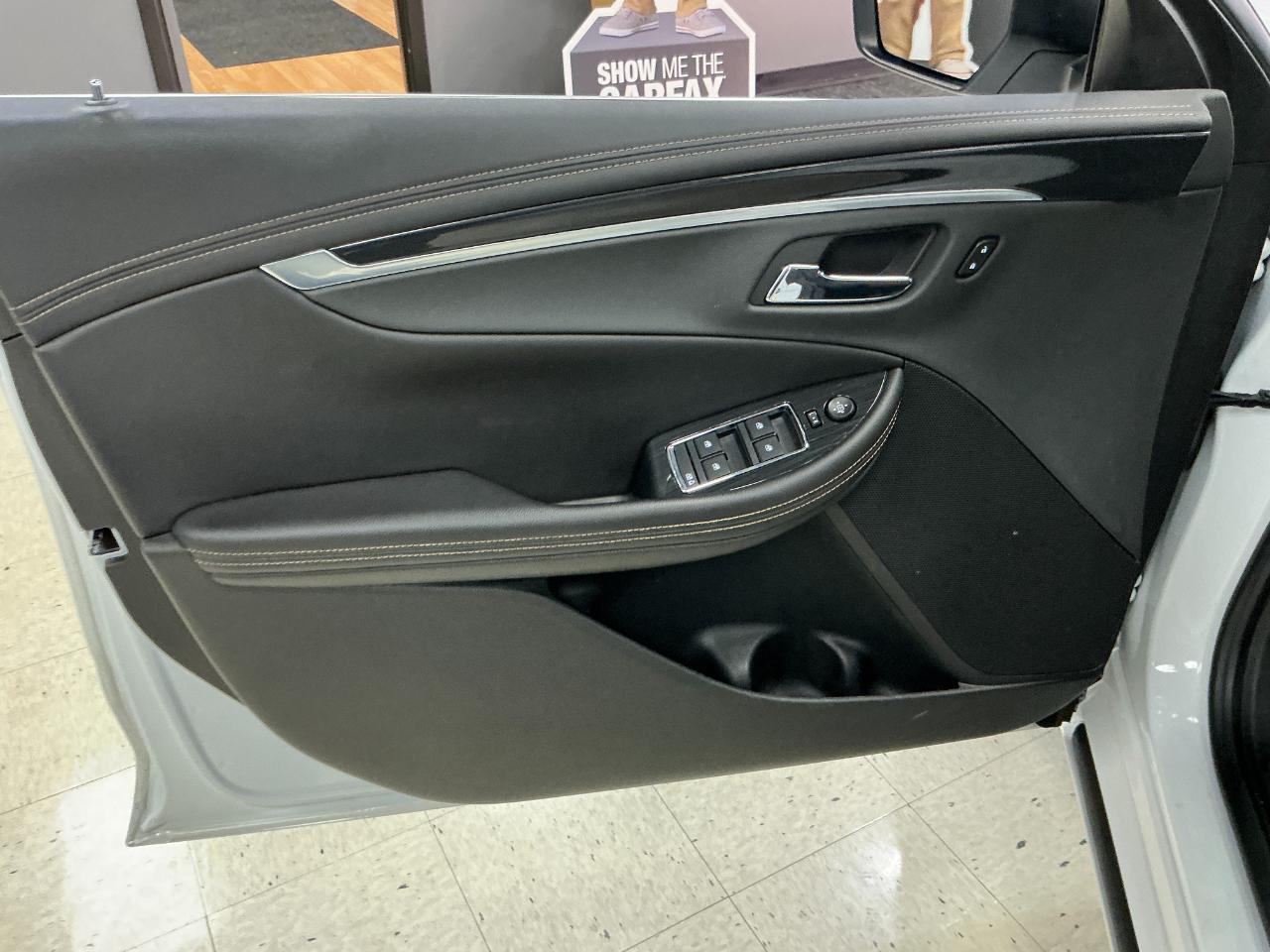 Chevrolet Impala 4dr Sdn LT w/1LT 2020