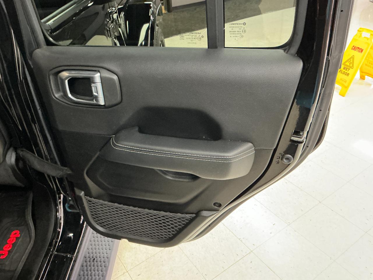 Jeep Wrangler 4xe Unlimited Sahara 4x4 2022