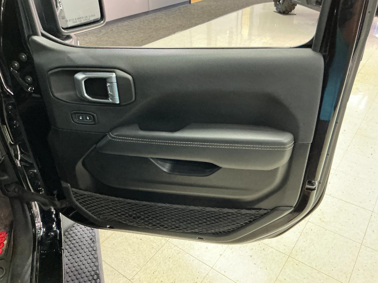 Jeep Wrangler 4xe Unlimited Sahara 4x4 2022