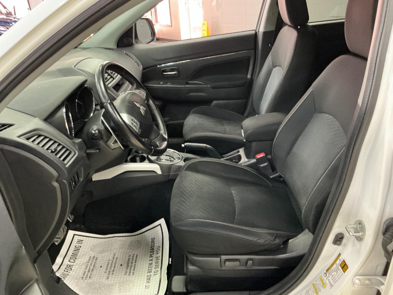 Mitsubishi Outlander Sport 2WD 4dr CVT LE 2013