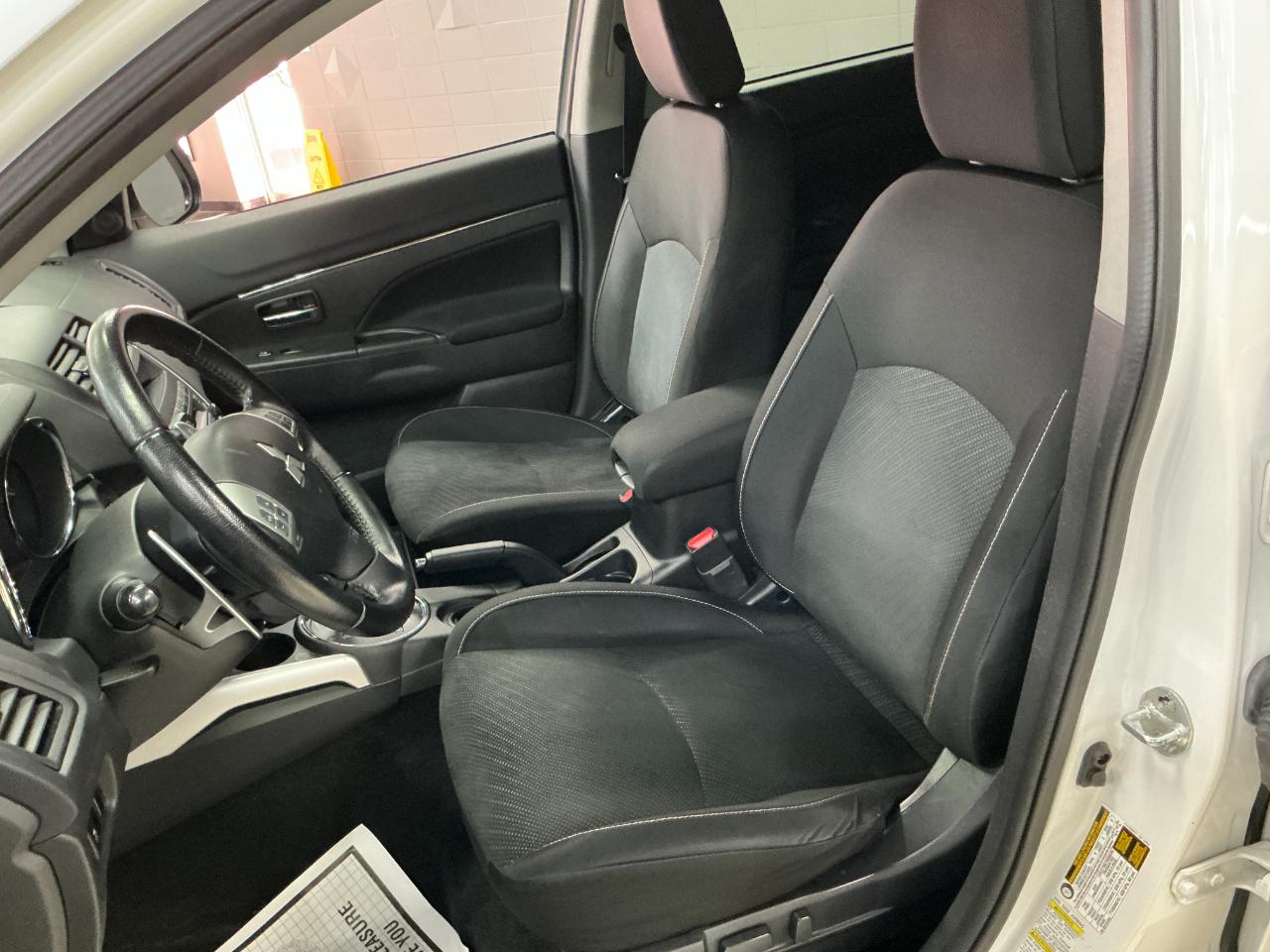 Mitsubishi Outlander Sport 2WD 4dr CVT LE 2013