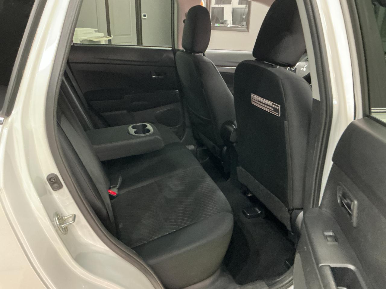 Mitsubishi Outlander Sport 2WD 4dr CVT LE 2013