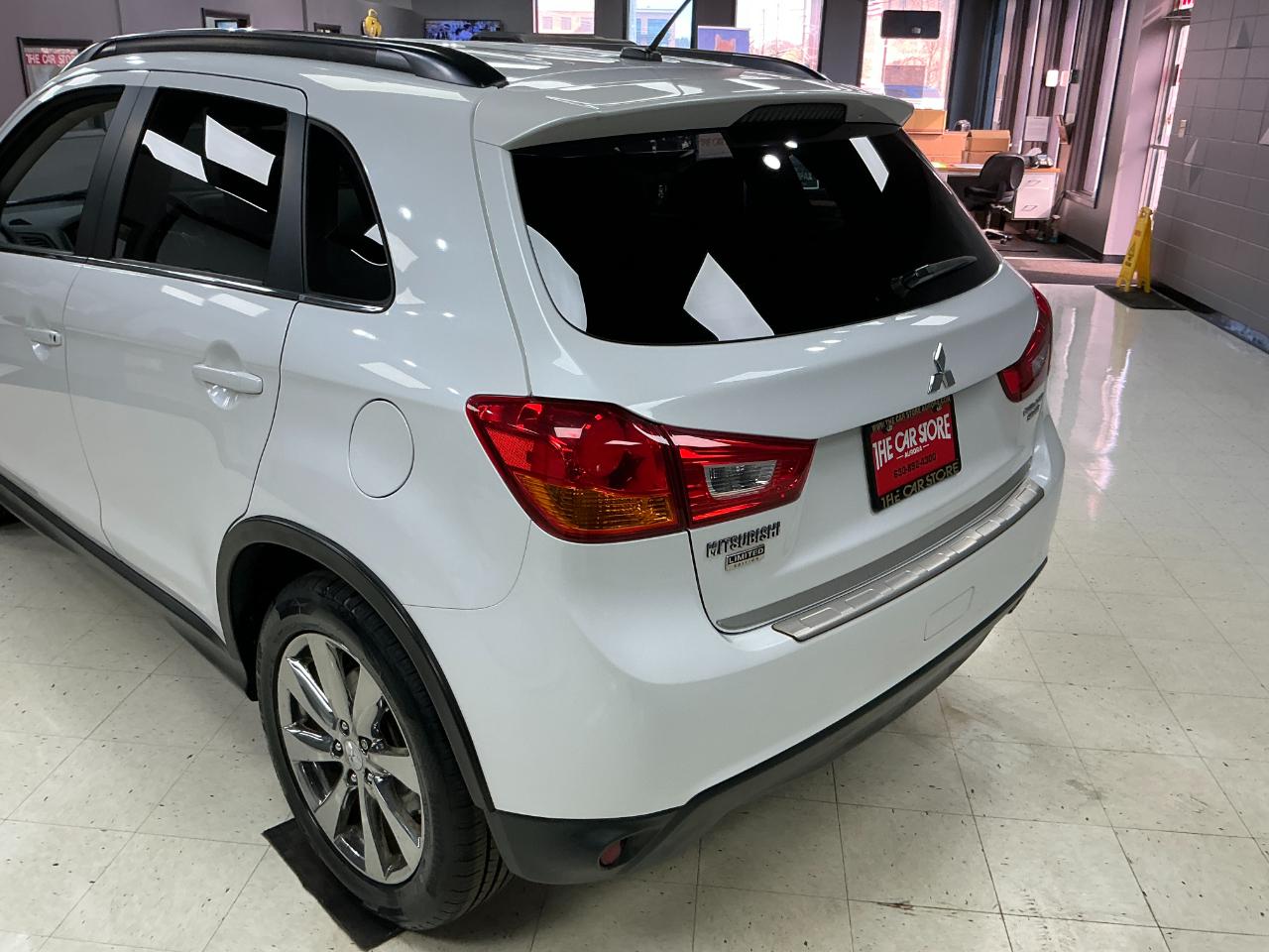 Mitsubishi Outlander Sport 2WD 4dr CVT LE 2013