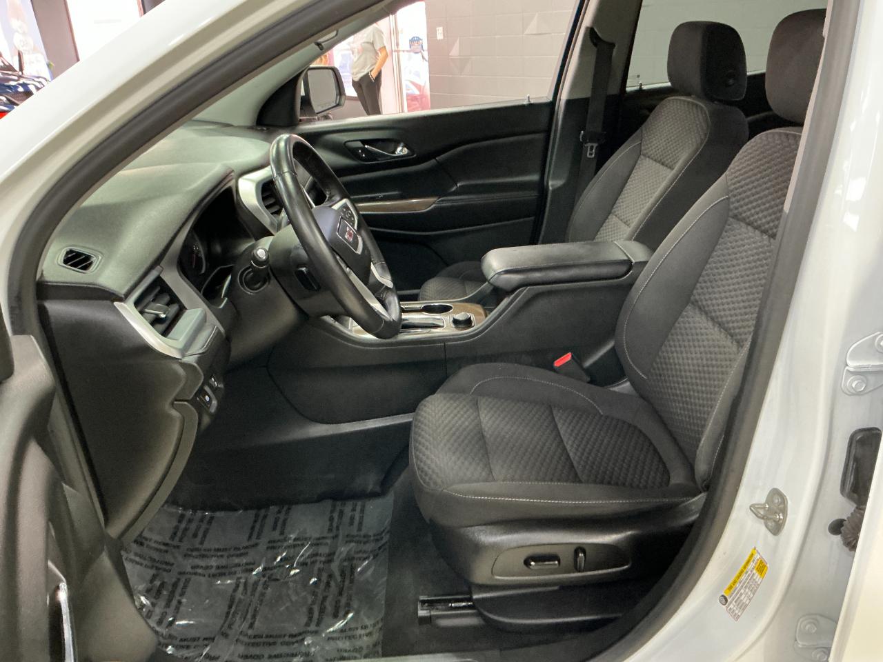 GMC Acadia FWD 4dr SLE w/SLE-2 2017