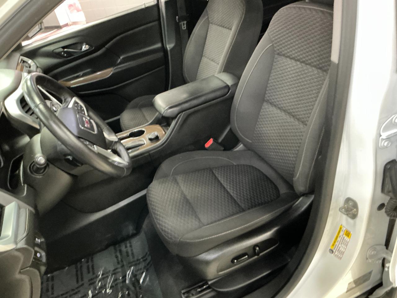 GMC Acadia FWD 4dr SLE w/SLE-2 2017